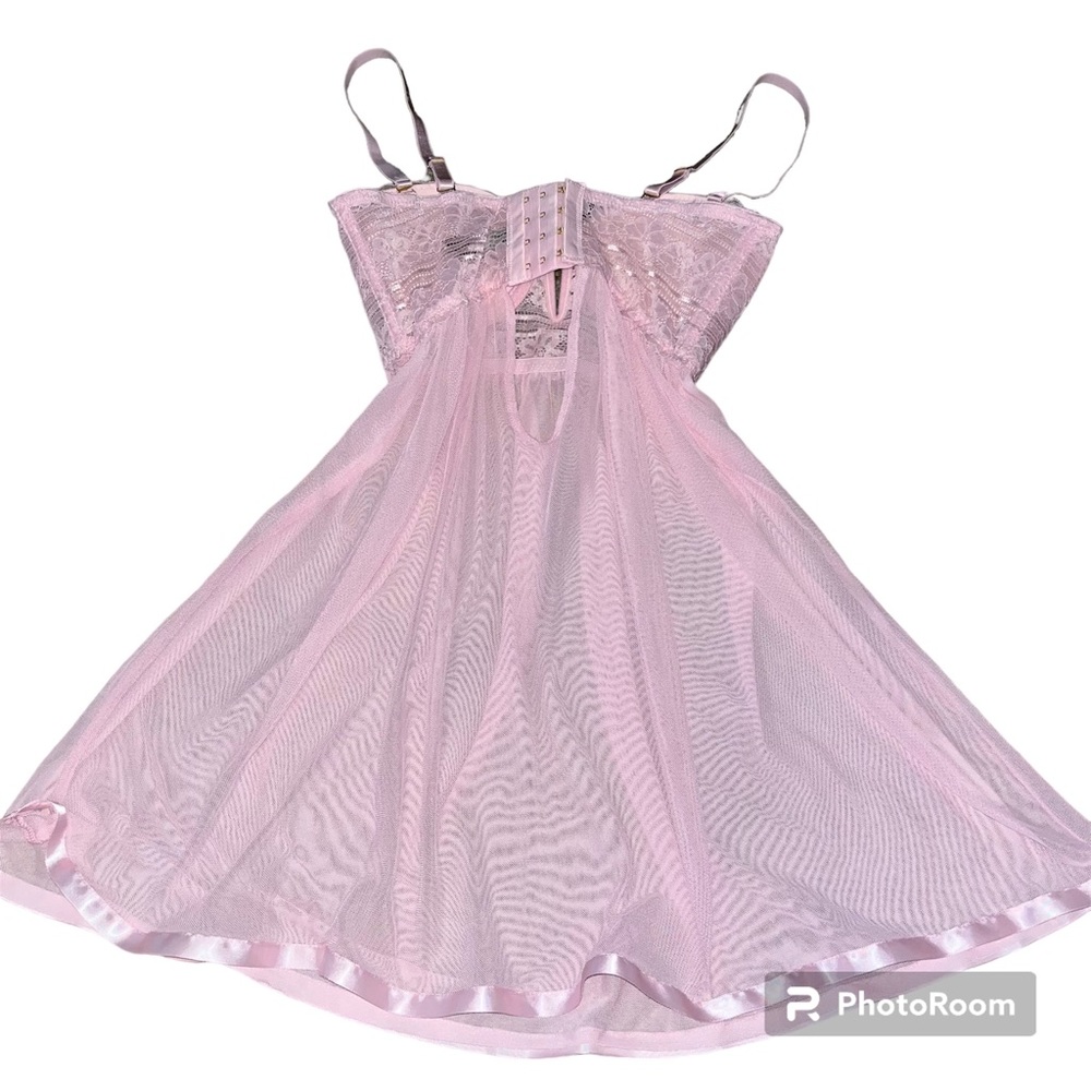 Daisy Fuentes size small baby pink lingerie top - Picture 10 of 10